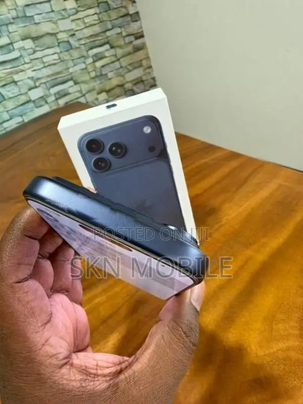 Apple iPhone 17 Pro 1TB (Used)