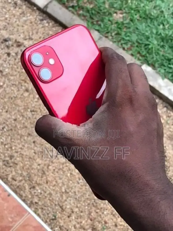 Apple iPhone 11 (Used)