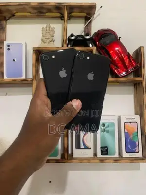 Apple iPhone 8 (Used)