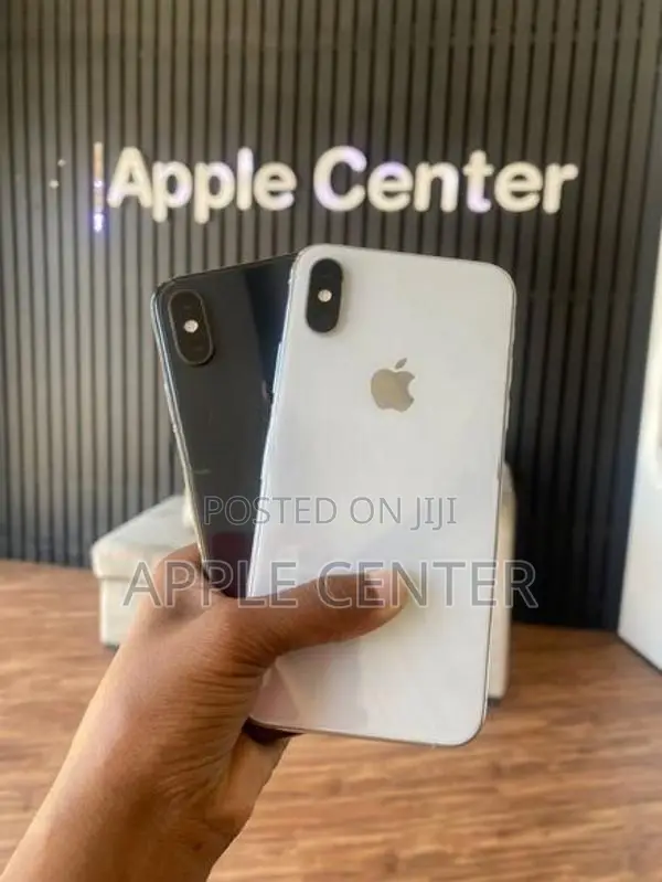 Apple iPhone XS (Used)
