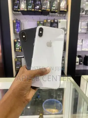 Apple iPhone XS (Used)