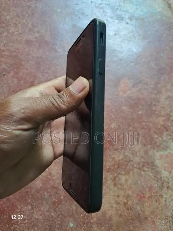 Samsung Galaxy J7 (Used)