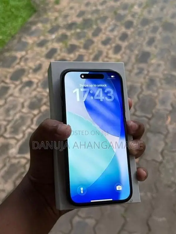 Apple iPhone 15 Pro (Used)