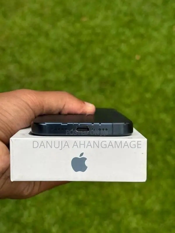 Apple iPhone 15 Pro (Used)