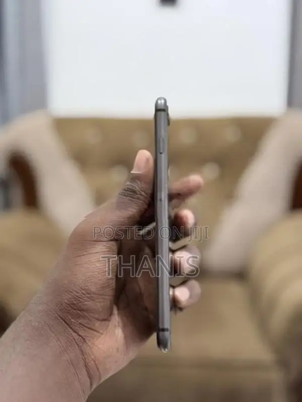 Apple iPhone 8 Plus (Used)