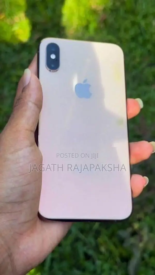 Apple iPhone XS (Used)