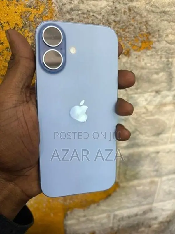 Apple iPhone 17 (Used)