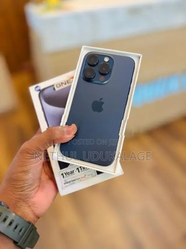 Apple iPhone 15 Pro 256GB (Used)