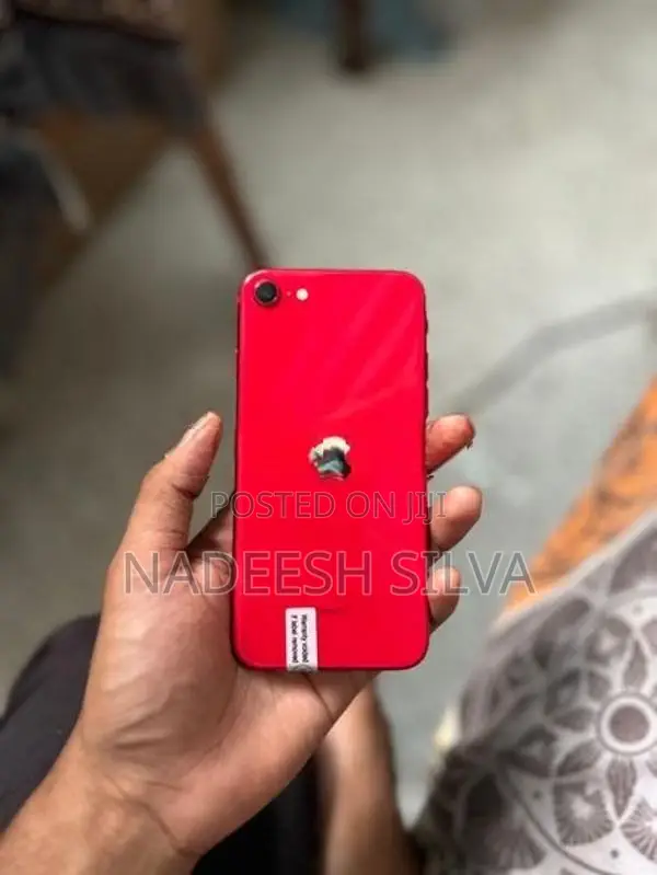 Apple iPhone SE 2 (Used)