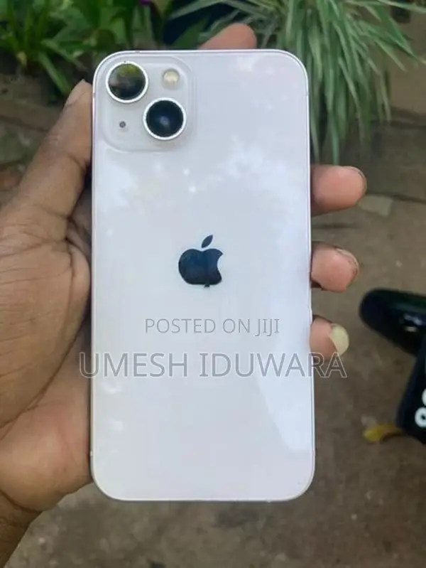 Apple iPhone 13 (Used)