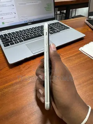 Apple iPhone 11 (Used)