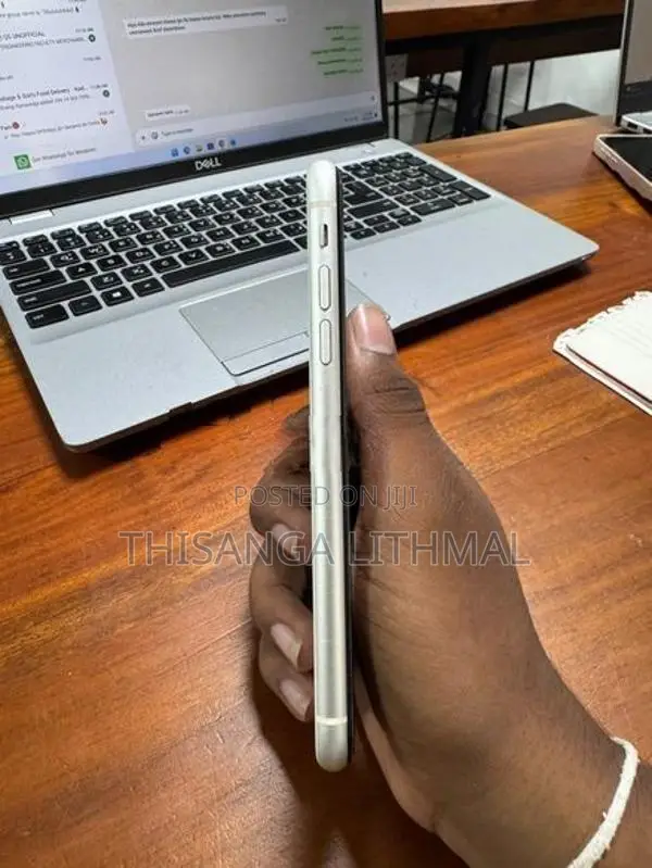 Apple iPhone 11 (Used)
