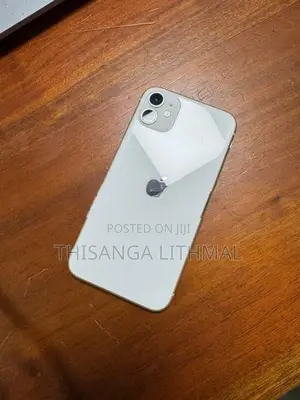 Apple iPhone 11 (Used)