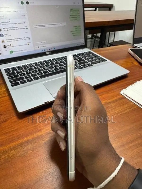 Apple iPhone 11 (Used)