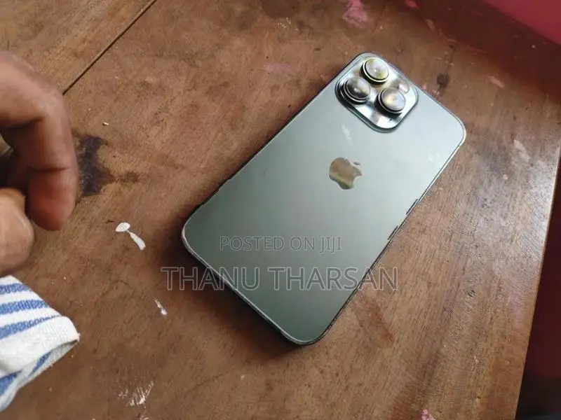 Apple iPhone 13 Pro (Used)