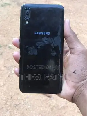 Samsung Galaxy M10 (Used)
