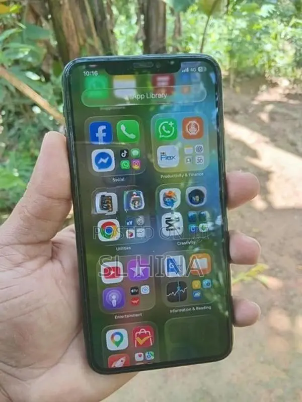 Apple iPhone 11 Pro Max (Used)