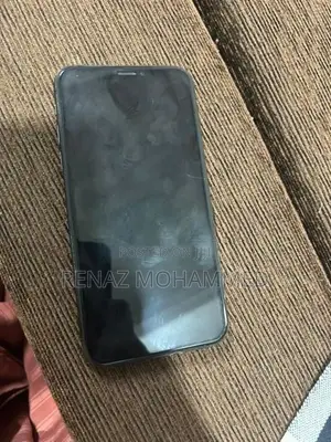 Apple iPhone XS (Used)