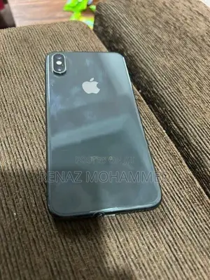 Apple iPhone XS (Used)