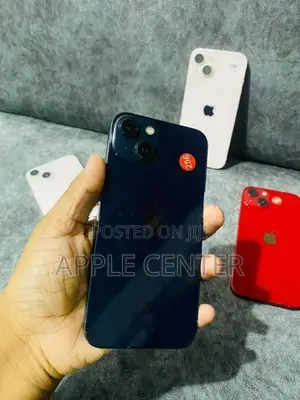 Apple iPhone 13 (Used)