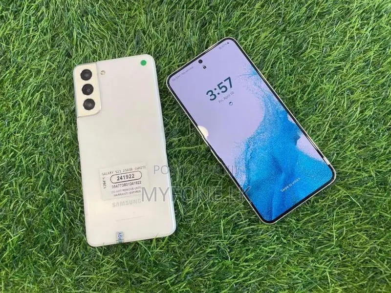 Samsung Galaxy S21 8GB 256GB (Used)