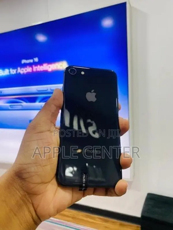 Apple iPhone 8 (Used)