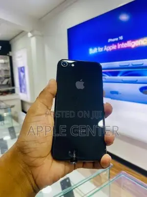 Apple iPhone 8 (Used)