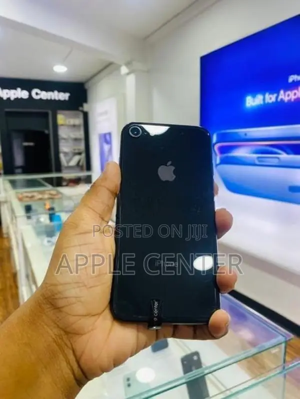 Apple iPhone 8 (Used)