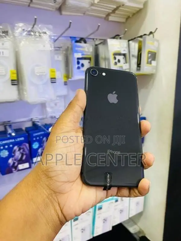 Apple iPhone 8 (Used)
