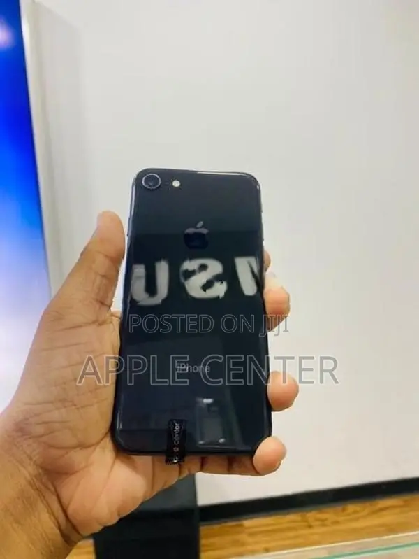 Apple iPhone 8 (Used)