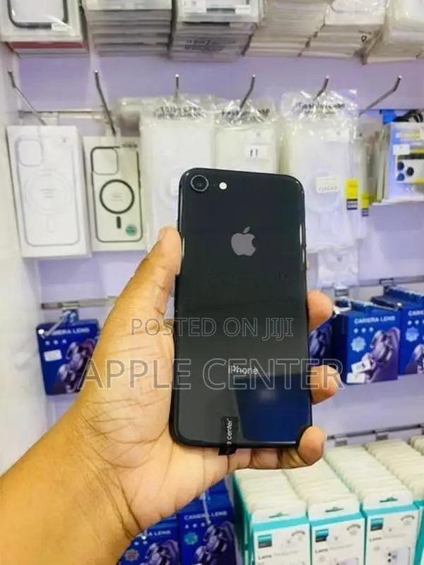 Apple iPhone 8 (Used)