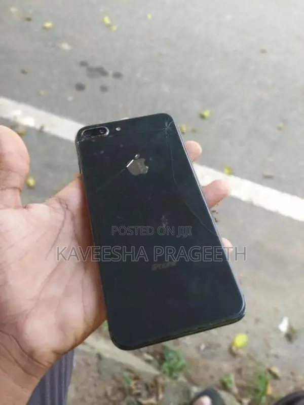Apple iPhone 8 Plus (Used)