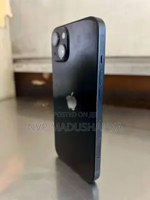 Apple iPhone 13 (Used)