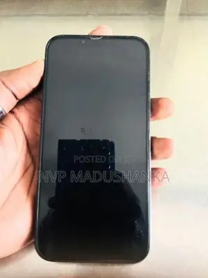 Apple iPhone 13 (Used)