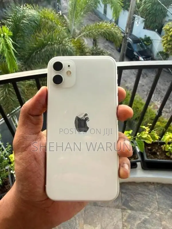 Apple iPhone 11 (Used)