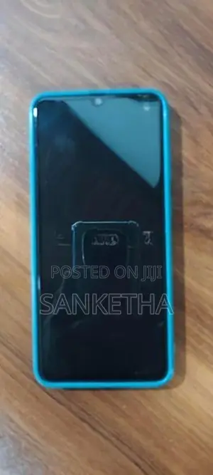 Samsung Galaxy A70 (Used)