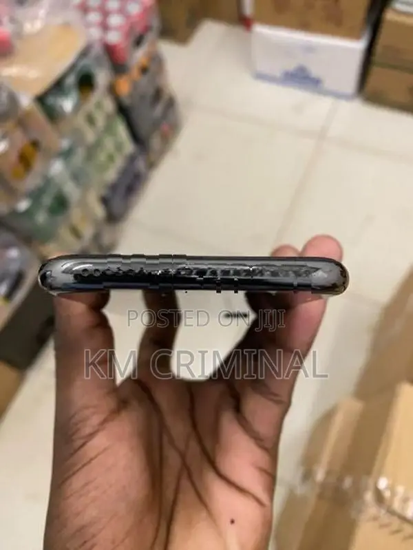 Apple iPhone X (Used)