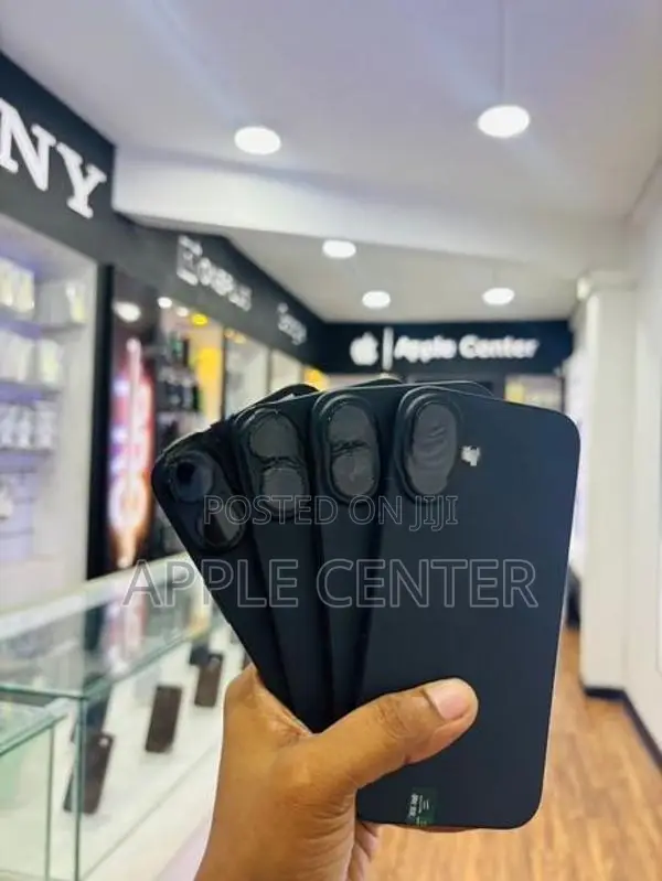 Apple iPhone 16 (Used)