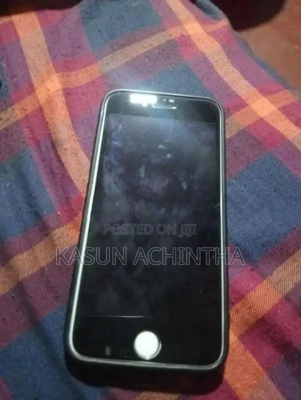 Apple iPhone 6S (Used)