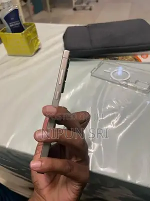 Samsung Galaxy S25 Ultra (Used)