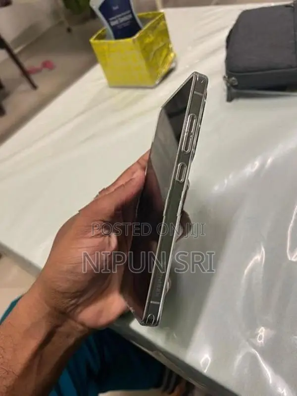 Samsung Galaxy S25 Ultra (Used)