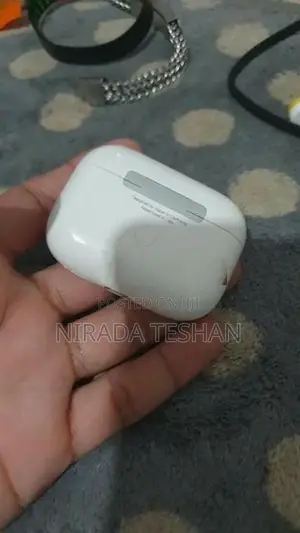 Apple AirPods Pro 2nd Gen
