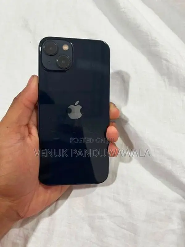 Apple iPhone 13 (Used)