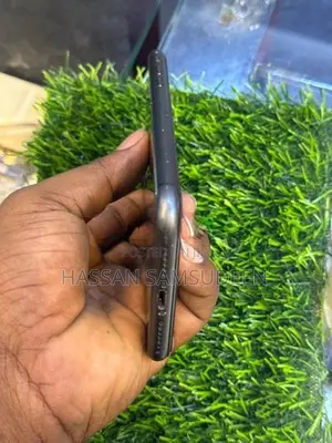 Apple iPhone 11 (Used)