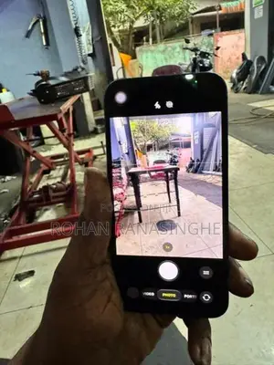Apple iPhone 12 (Used)