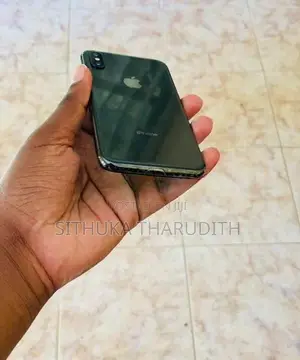 Apple iPhone X (Used)
