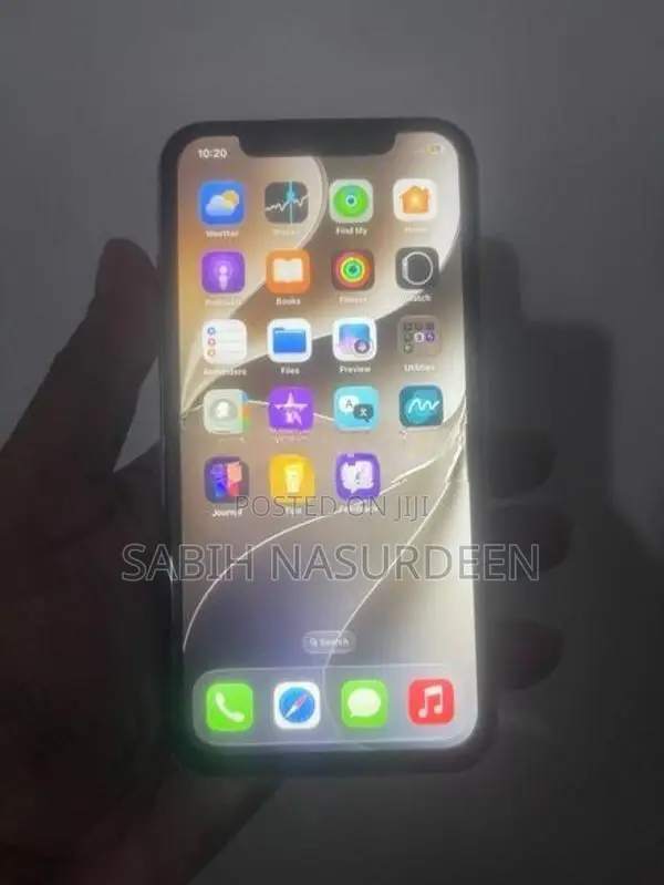 Apple iPhone 11 (Used)