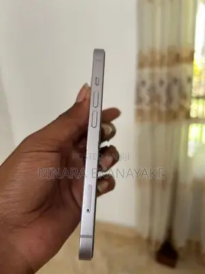 Apple iPhone 14 (Used)