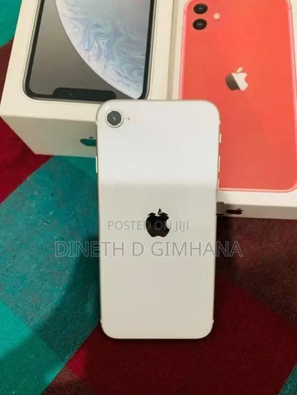 Apple iPhone SE 2 (Used)