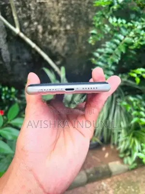 Apple iPhone 11 (Used)